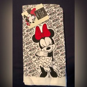 Disney Minnie Mouse kitchen towels (NWT)